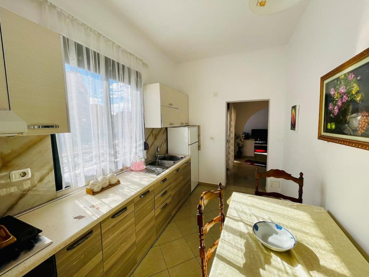 Jico Travel - Erjon Apartment Vlorë